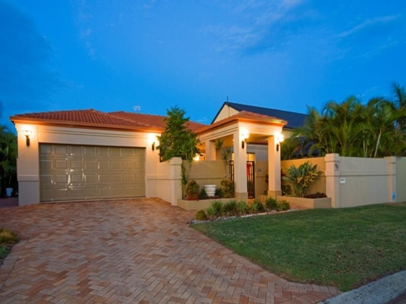 49 Pebble Beach Drive, Runaway Bay QLD 4216
