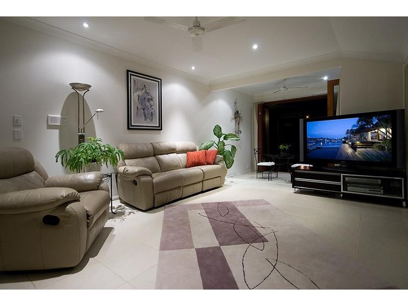 67 Pebble Beach Drive, Runaway Bay QLD 4216