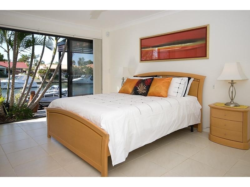 67 Pebble Beach Drive, Runaway Bay QLD 4216