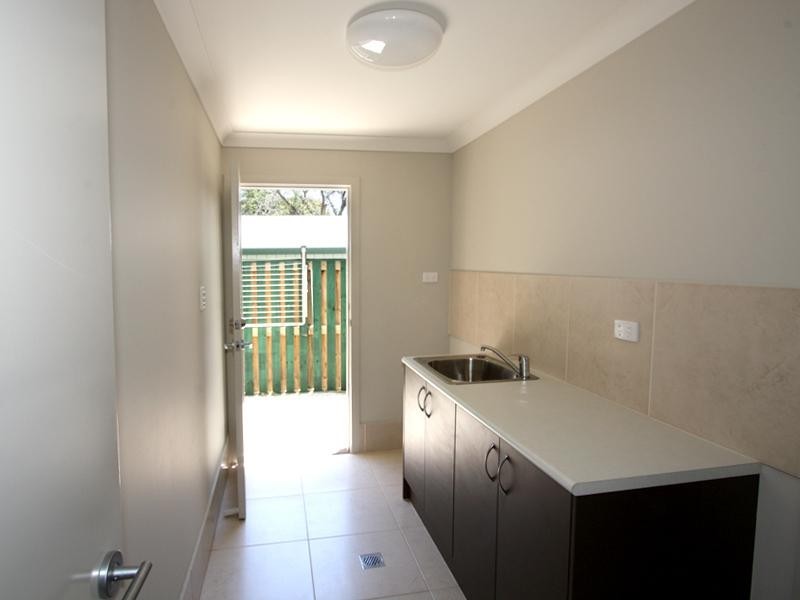 3/10 Middle Street, Labrador QLD 4215