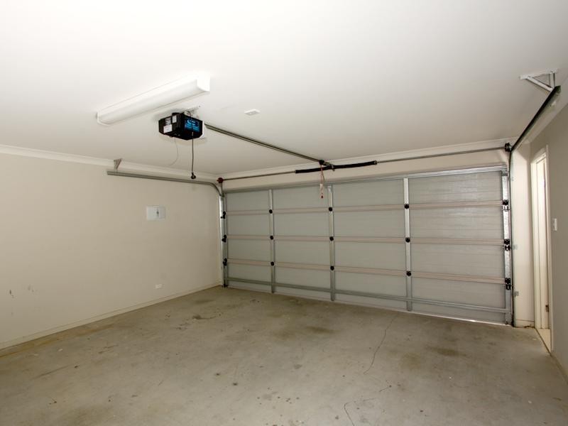 3/10 Middle Street, Labrador QLD 4215