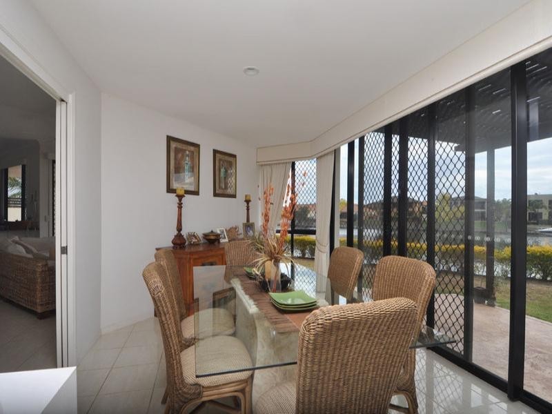 32 Prosperity Drive, Helensvale QLD 4212