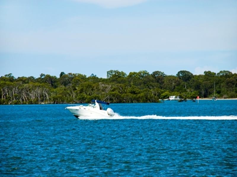 33 Parklane Terrace, Paradise Point QLD 4216