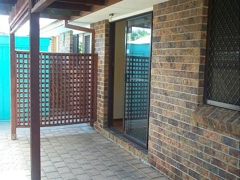 2/85 Kangaroo Avenue, Coombabah QLD 4216