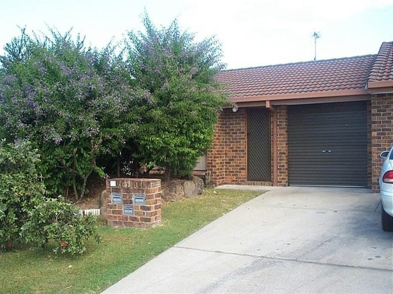 2/85 Kangaroo Avenue, Coombabah QLD 4216