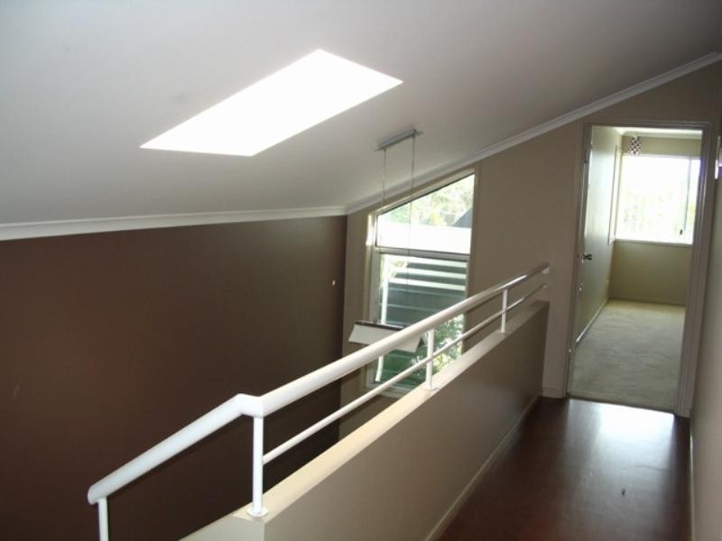 2/42 Vaggelas Crescent, Biggera Waters QLD 4216