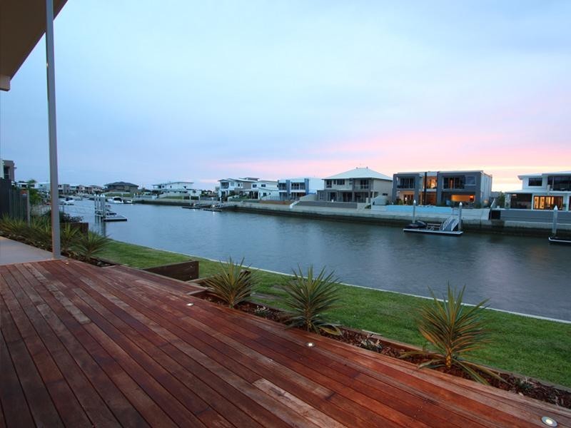 29 North Quay Drive, Biggera Waters QLD 4216