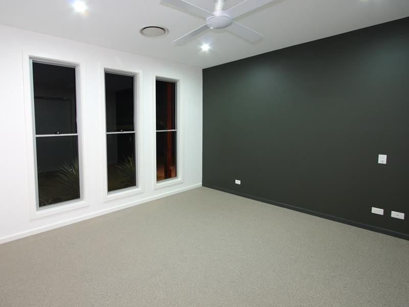 29 North Quay Drive, Biggera Waters QLD 4216