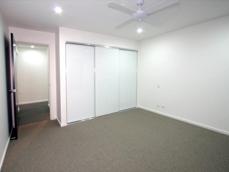 29 North Quay Drive, Biggera Waters QLD 4216