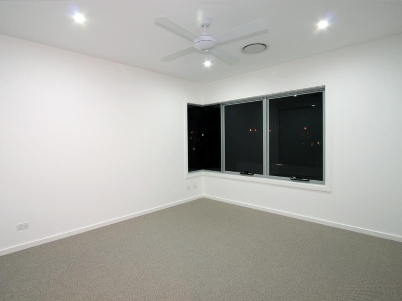 29 North Quay Drive, Biggera Waters QLD 4216