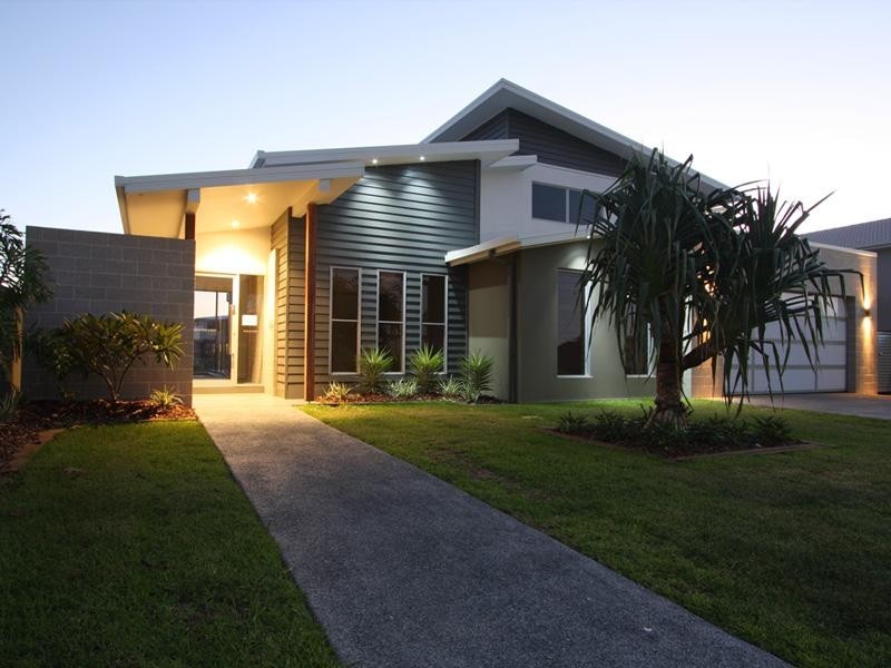 29 North Quay Drive, Biggera Waters QLD 4216