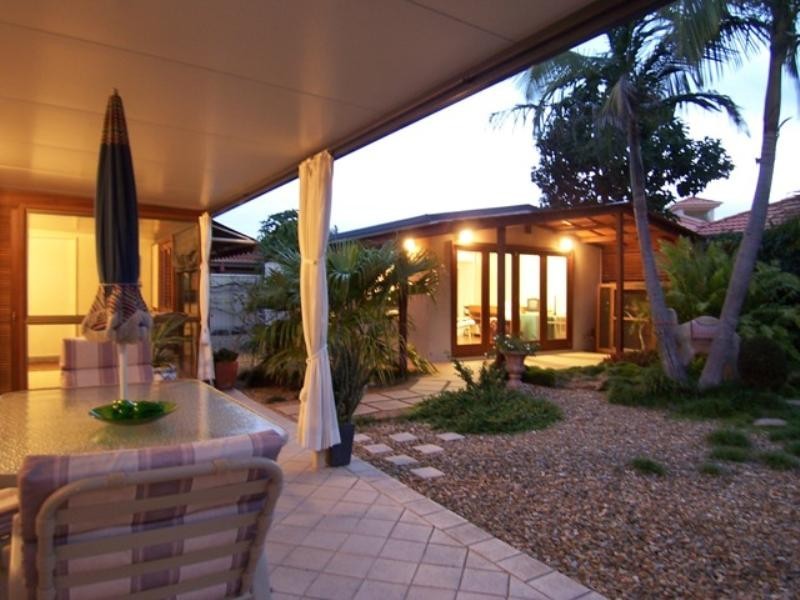 72 Bayview Street, Runaway Bay QLD 4216