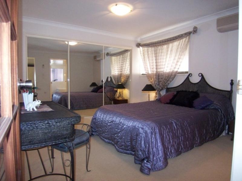 72 Bayview Street, Runaway Bay QLD 4216