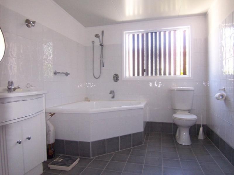 72 Bayview Street, Runaway Bay QLD 4216