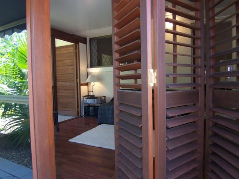 72 Bayview Street, Runaway Bay QLD 4216