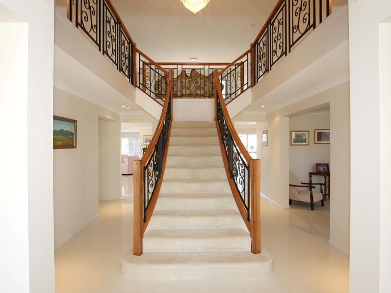 4 North Quay Drive, Biggera Waters QLD 4216