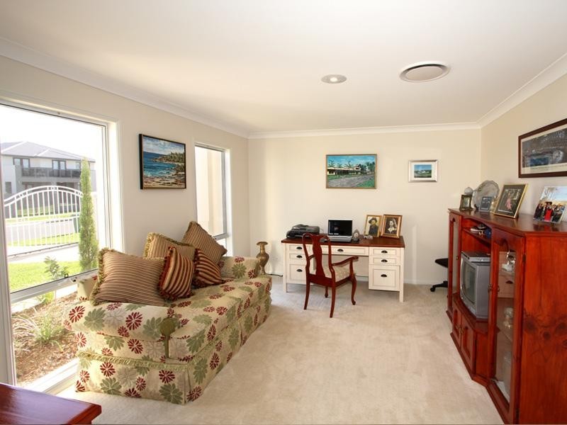 4 North Quay Drive, Biggera Waters QLD 4216