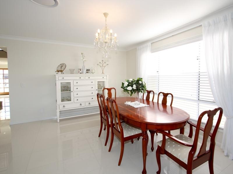 4 North Quay Drive, Biggera Waters QLD 4216