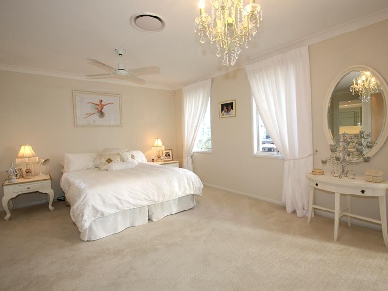 4 North Quay Drive, Biggera Waters QLD 4216