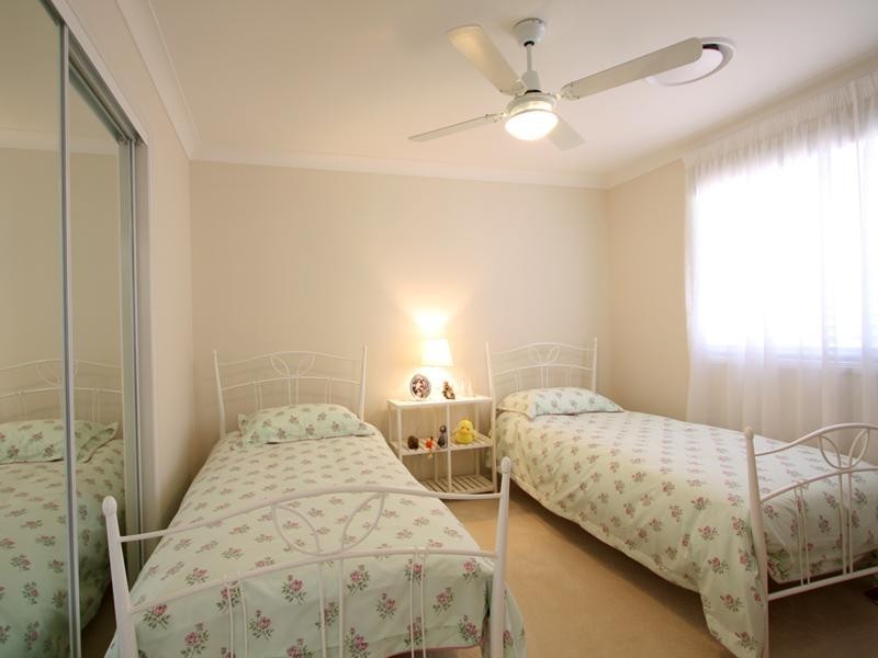 4 North Quay Drive, Biggera Waters QLD 4216