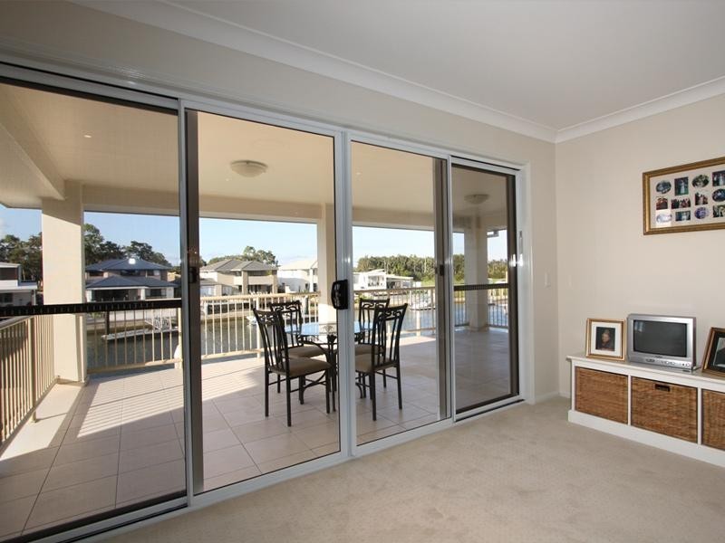 4 North Quay Drive, Biggera Waters QLD 4216