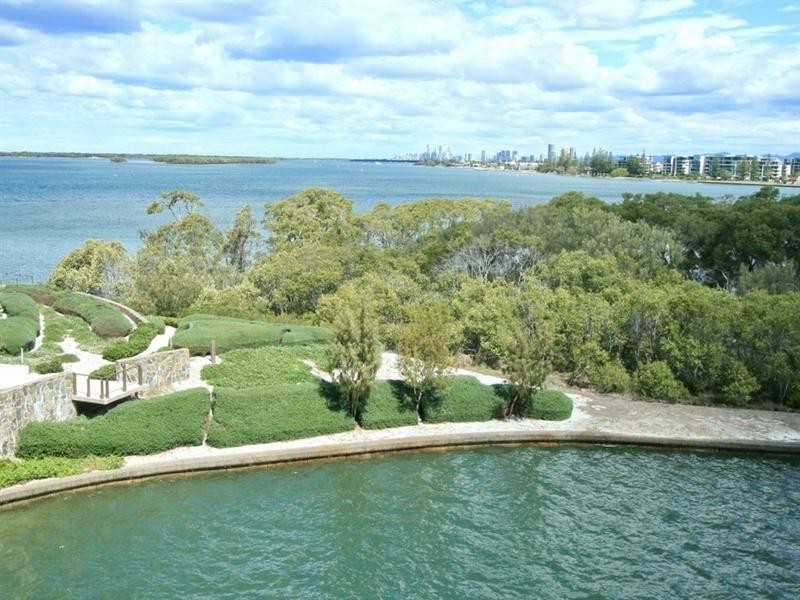 Paradise Point QLD 4216