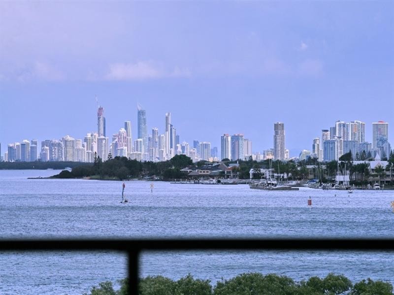 Paradise Point QLD 4216