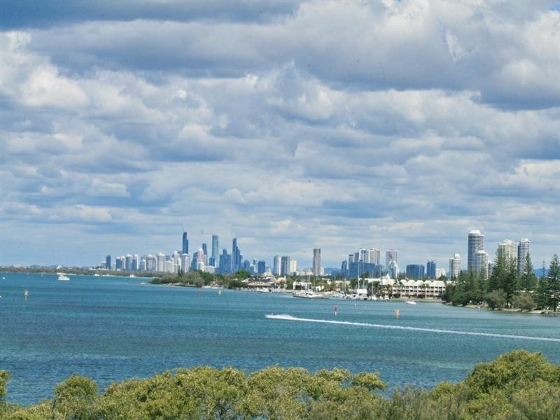 Paradise Point QLD 4216