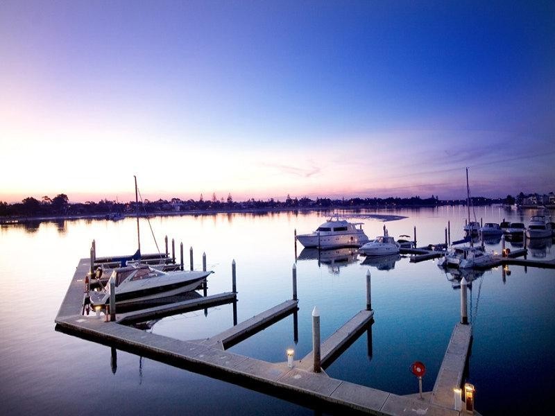 Paradise Point QLD 4216