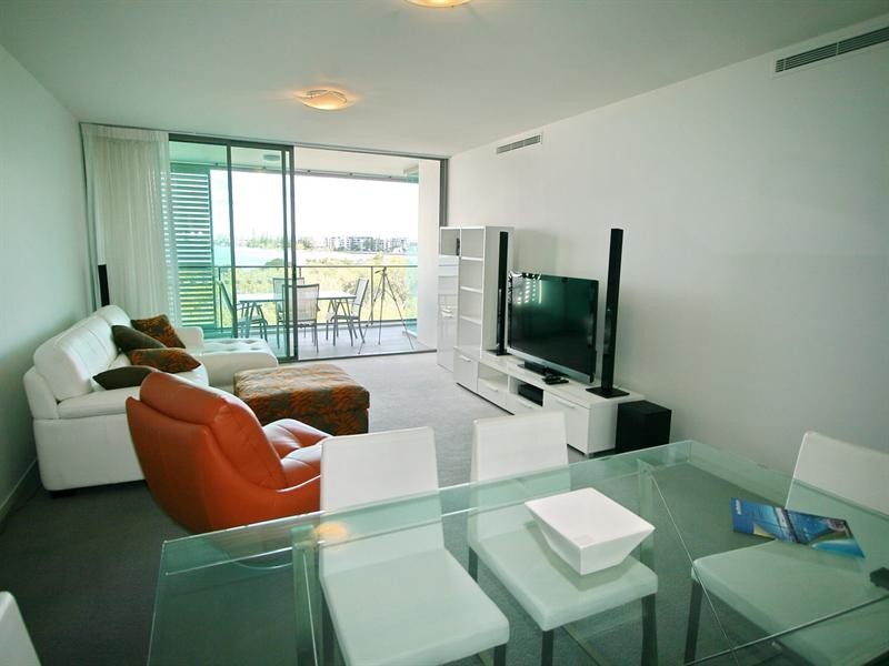 Paradise Point QLD 4216