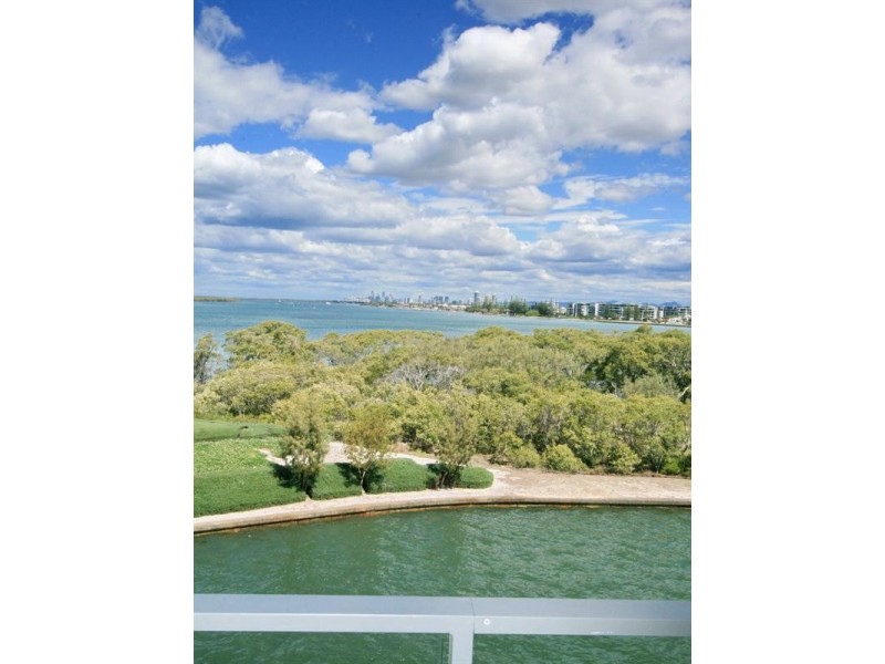 Paradise Point QLD 4216