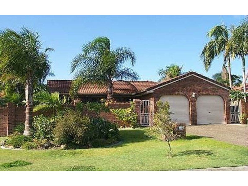 11 Longboat Place, Biggera Waters QLD 4216