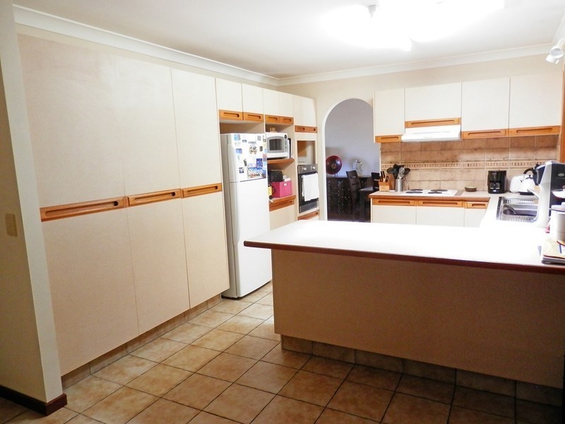 11 Longboat Place, Biggera Waters QLD 4216