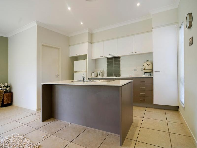 27 Costa Del Sol Avenue, Runaway Bay QLD 4216