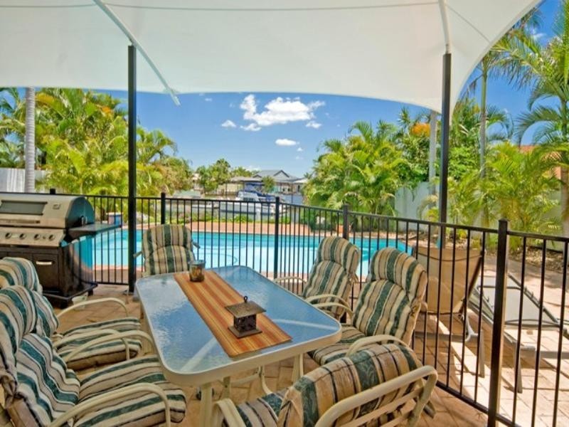 4 Grand Canal Way, Runaway Bay QLD 4216