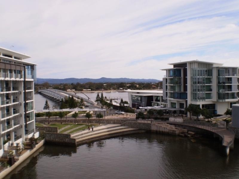 Paradise Point QLD 4216