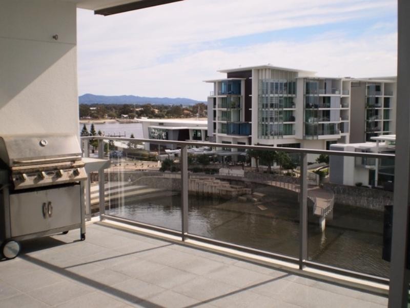 Paradise Point QLD 4216