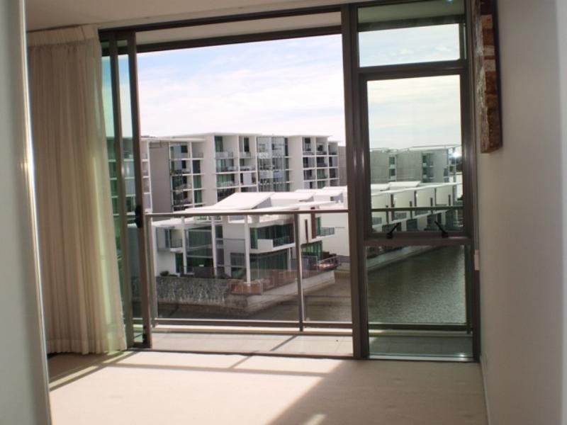 Paradise Point QLD 4216