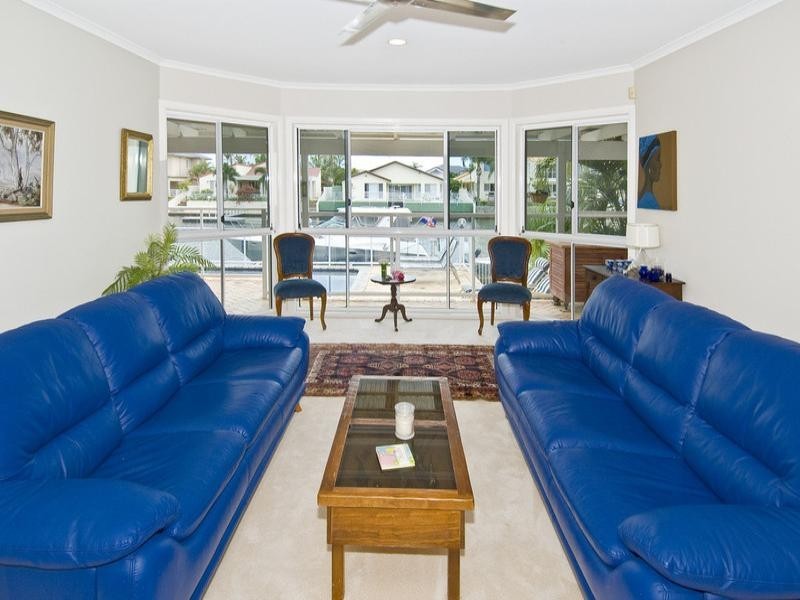 27 Nirvana Court, Runaway Bay QLD 4216