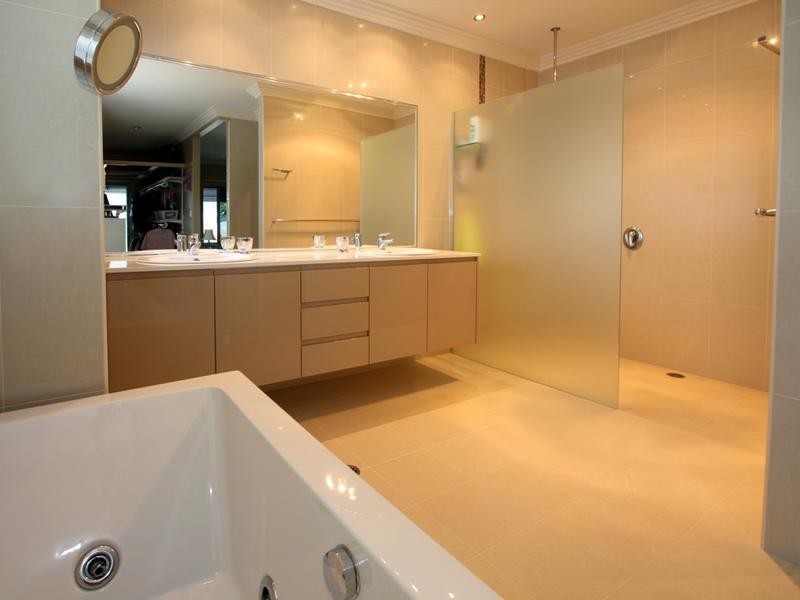 26 East Quay Drive, Biggera Waters QLD 4216