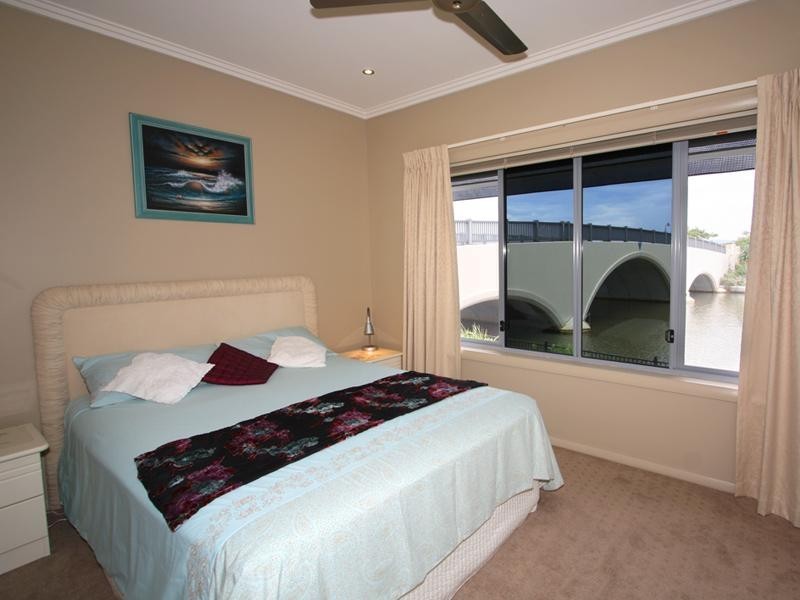 26 East Quay Drive, Biggera Waters QLD 4216