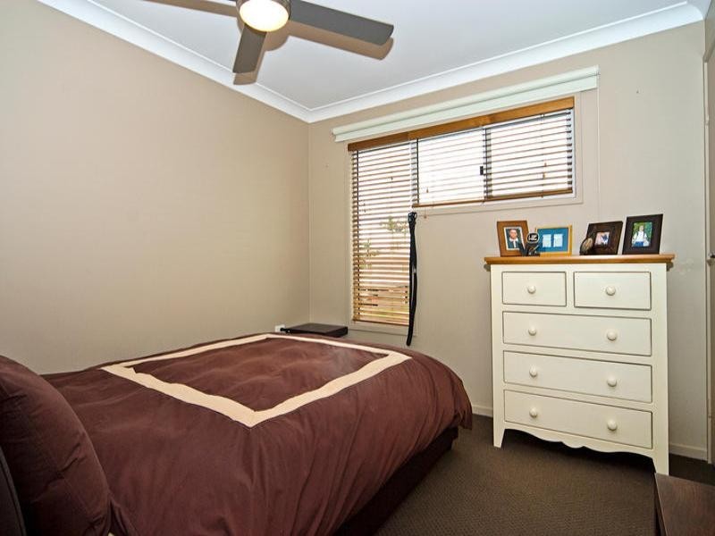 220 Bayview Street, Runaway Bay QLD 4216