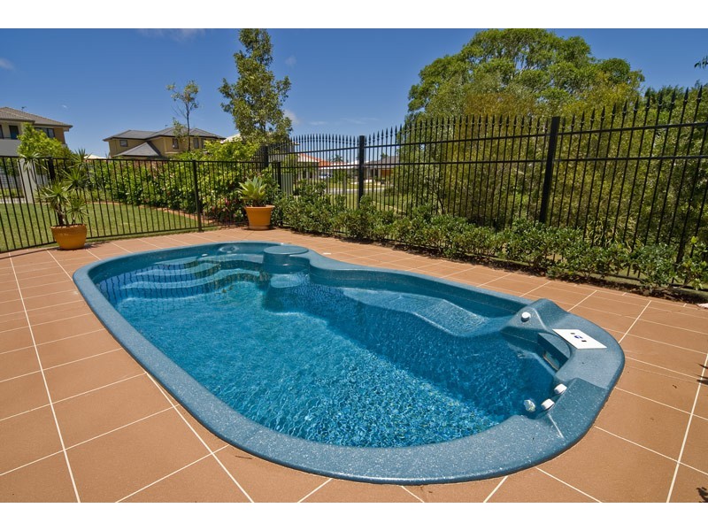 4 Torrevella Vista, Runaway Bay QLD 4216