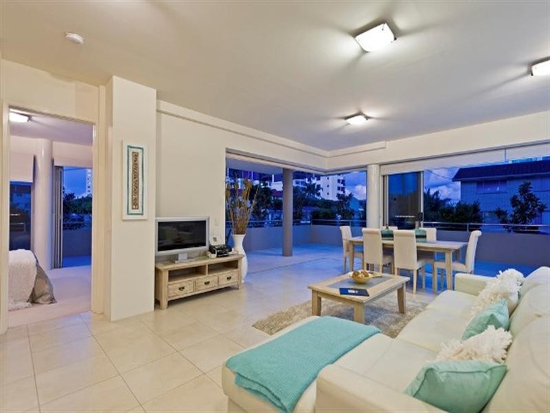 10-12 Imperial Parade, Labrador QLD 4215