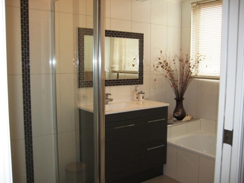 2/6 Woodgate Place, Paradise Point QLD 4216