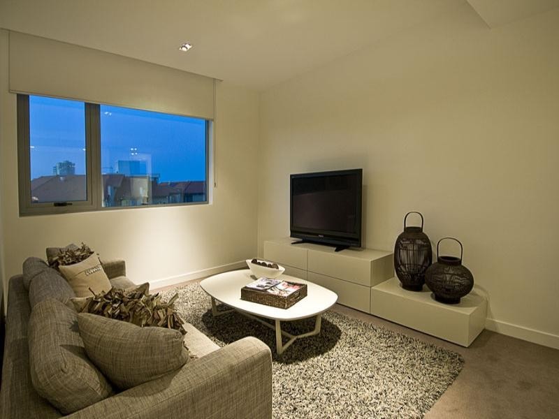 446 Marine Parade, Biggera Waters QLD 4216