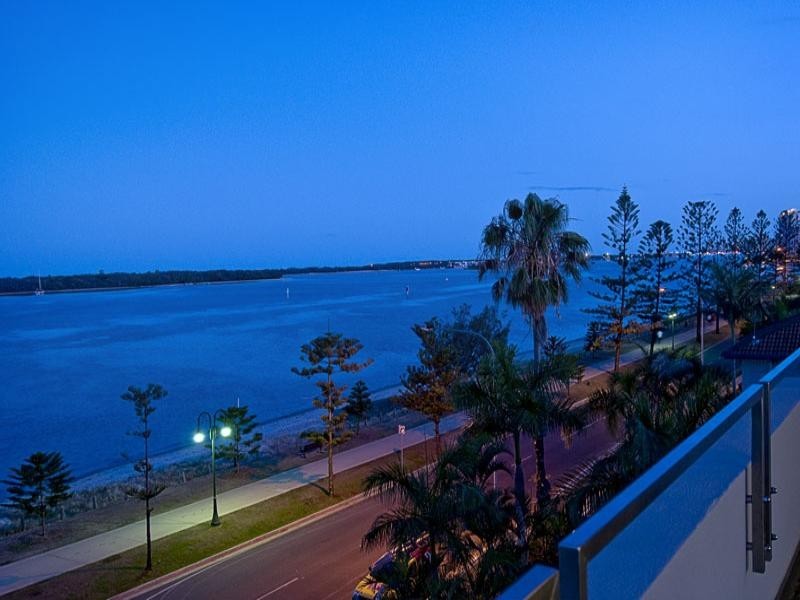 446 Marine Parade, Biggera Waters QLD 4216