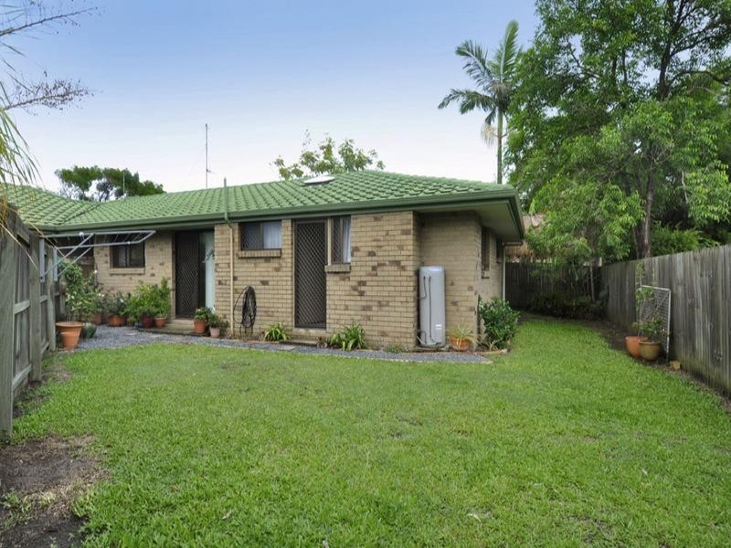 1/9 Burwood Court, Labrador QLD 4215