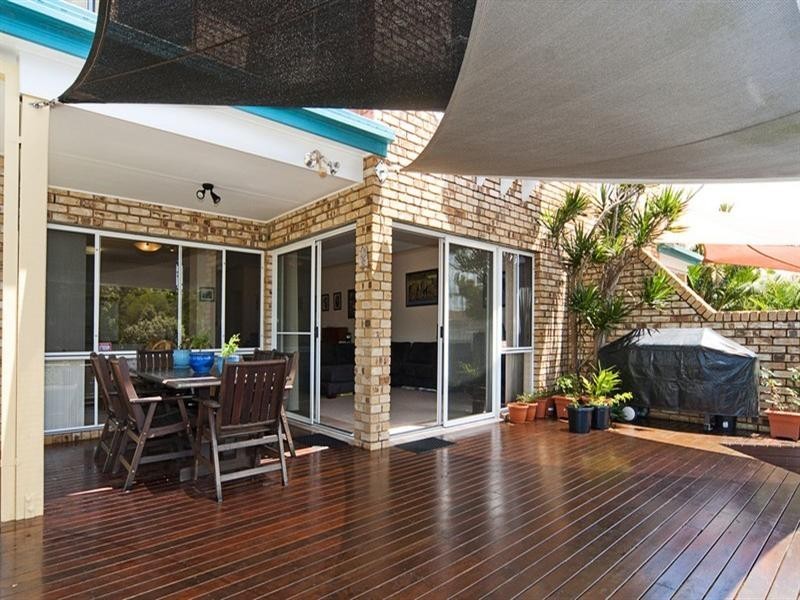 2/7 Perry Place, Biggera Waters QLD 4216