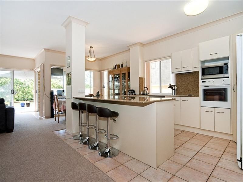 2/7 Perry Place, Biggera Waters QLD 4216